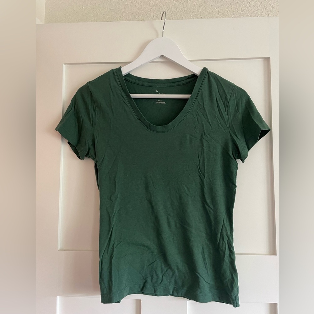 🌴🌲Target A New Day V Neck - XS 🌲🌴